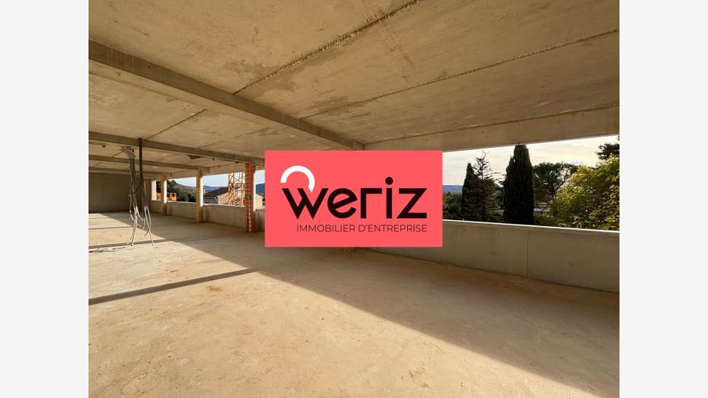 A louer bureaux neufs 401m² sécurisés à Aubagne