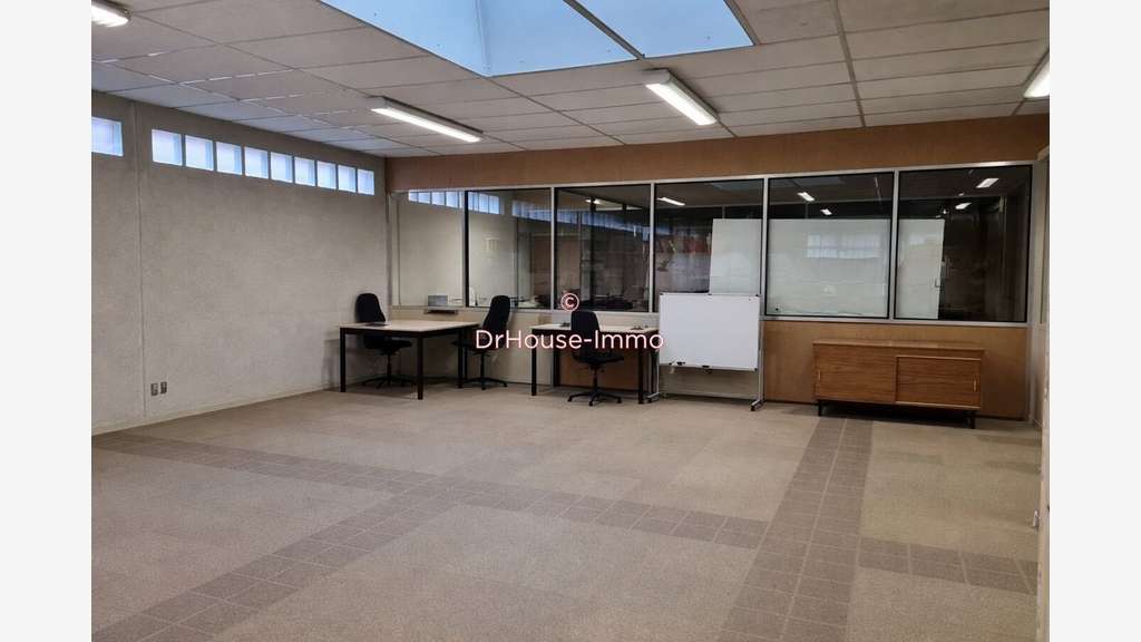Immeuble de bureaux  330m² à Auchel