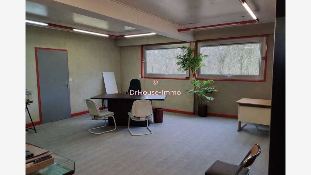 Immeuble de bureaux  330m² à Auchel