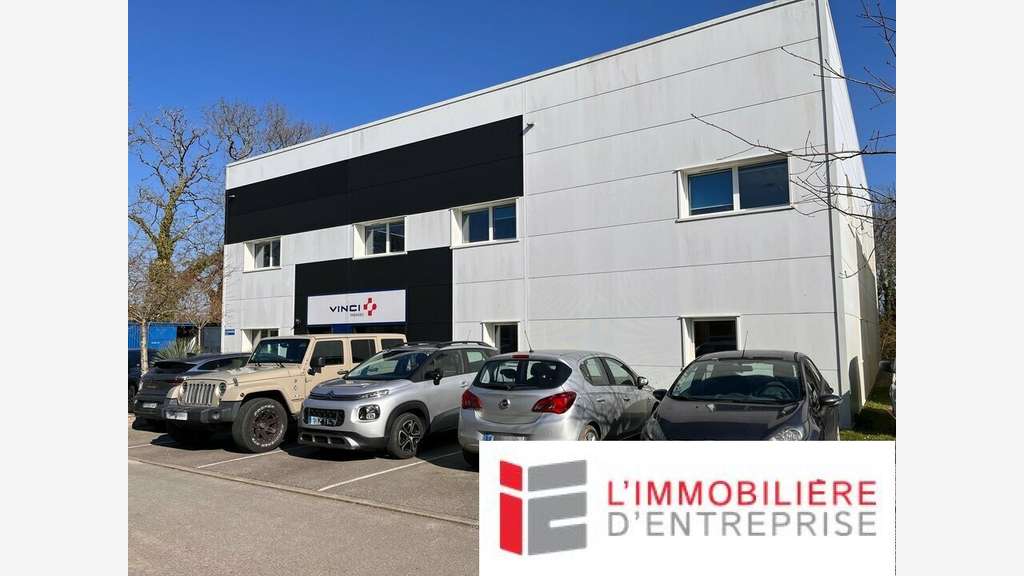 A vendre bâtiment professionnel 586m² à Auray