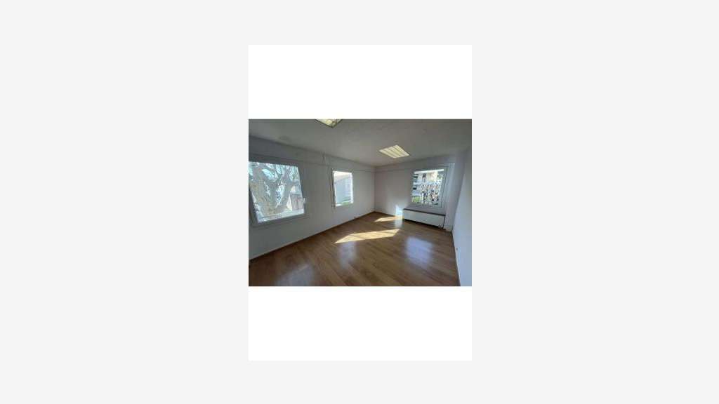 Vente bureau de 469m² sur terrain 963m² à Avignon