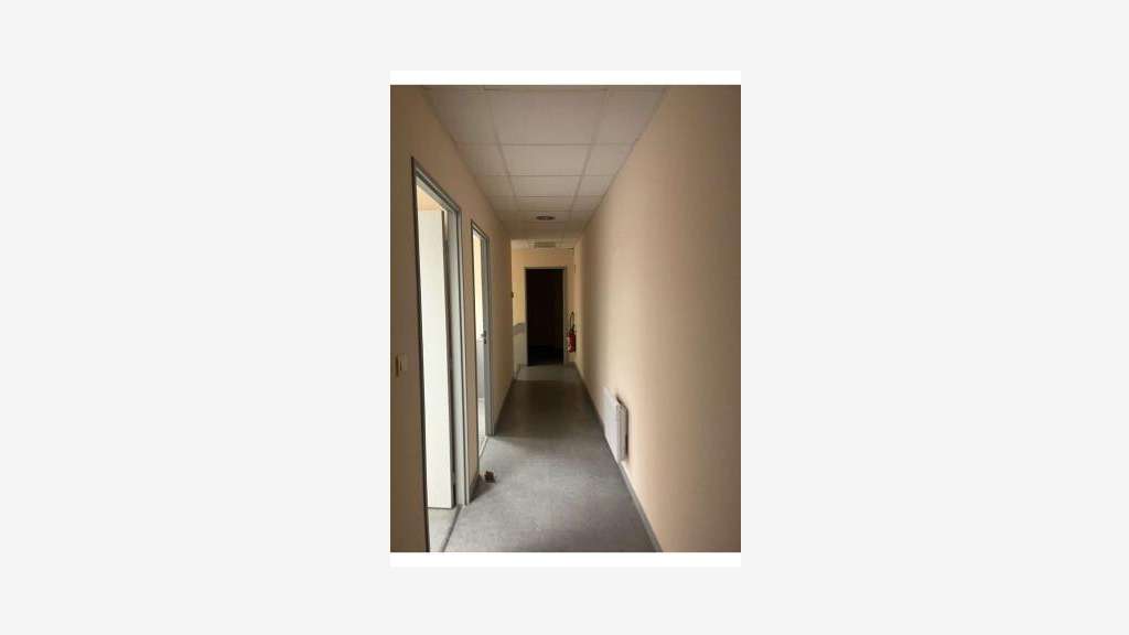 Vente bureau de 469m² sur terrain 963m² à Avignon