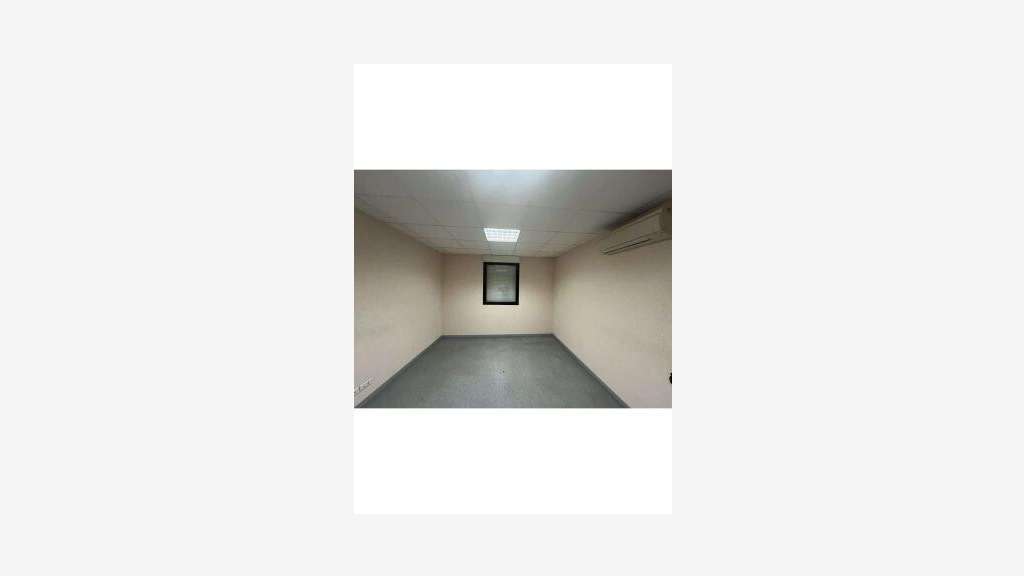 Vente bureau de 469m² sur terrain 963m² à Avignon
