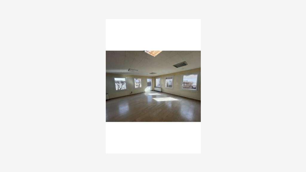 Vente bureau de 469m² sur terrain 963m² à Avignon