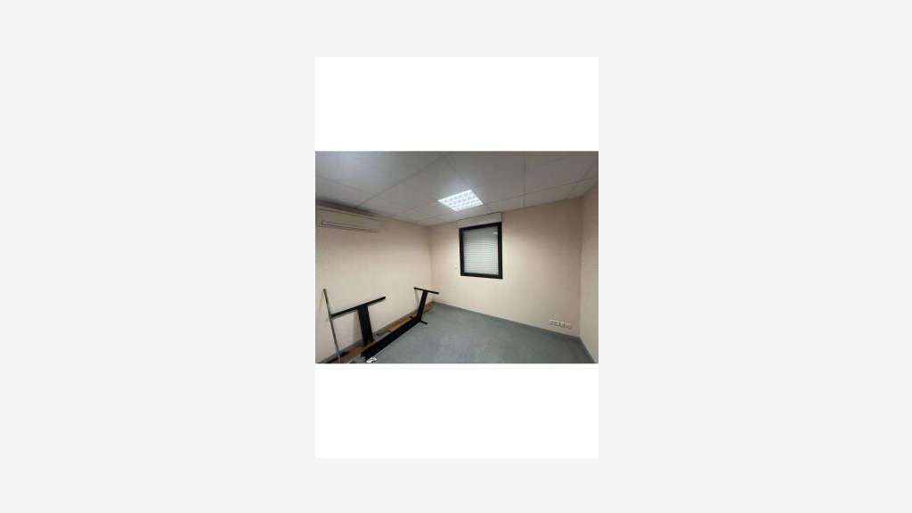 Vente bureau de 469m² sur terrain 963m² à Avignon