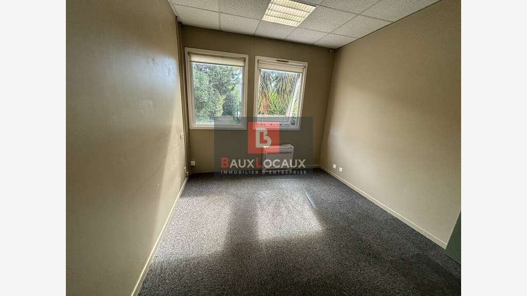 Bureaux 181m² à vendre en périphérie d'Avignon