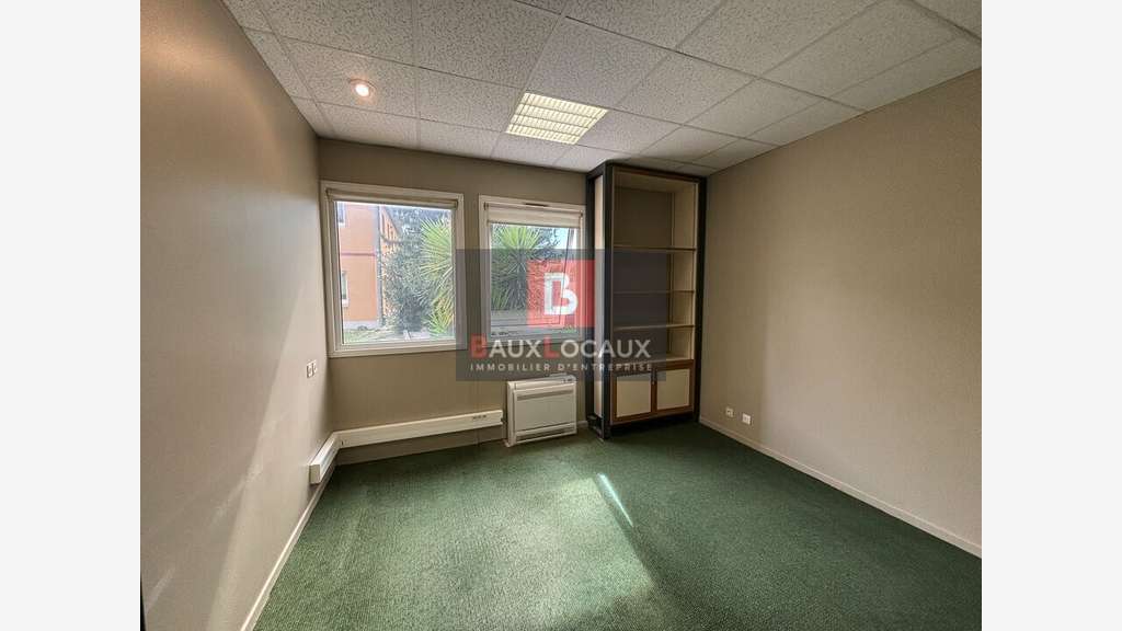 Bureaux 181m² à vendre en périphérie d'Avignon