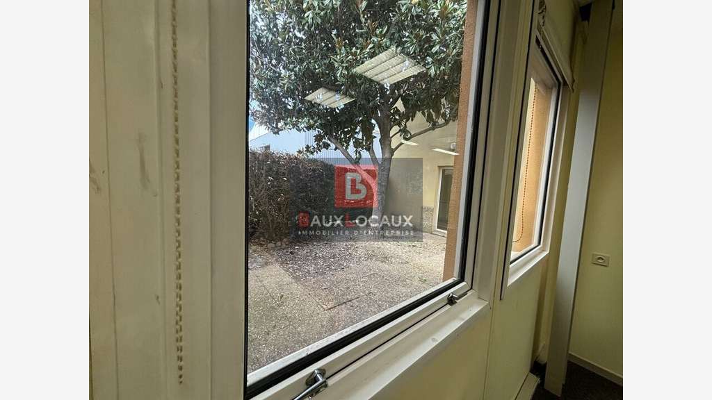 Bureaux 181m² à vendre en périphérie d'Avignon