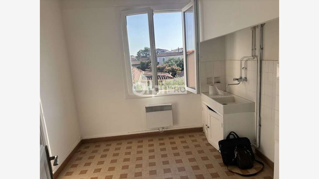 Bureau de 110m² à vendre à Avignon Pierre Semard