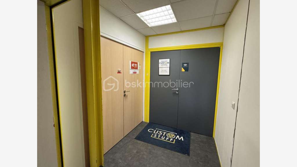 Vente bâtiment bureaux de 730m² coeur Val d'Europe