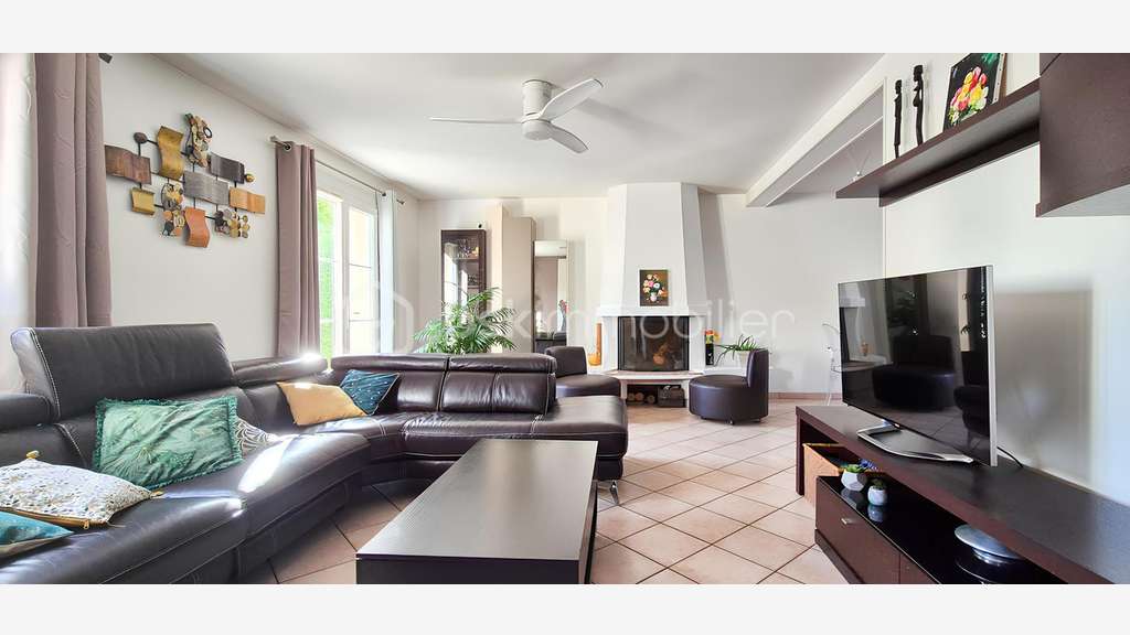 Vente local + habitation à Ballainvilliers