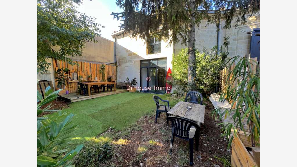 Vente bâtiment hangar immeuble de 380m² à Bègles
