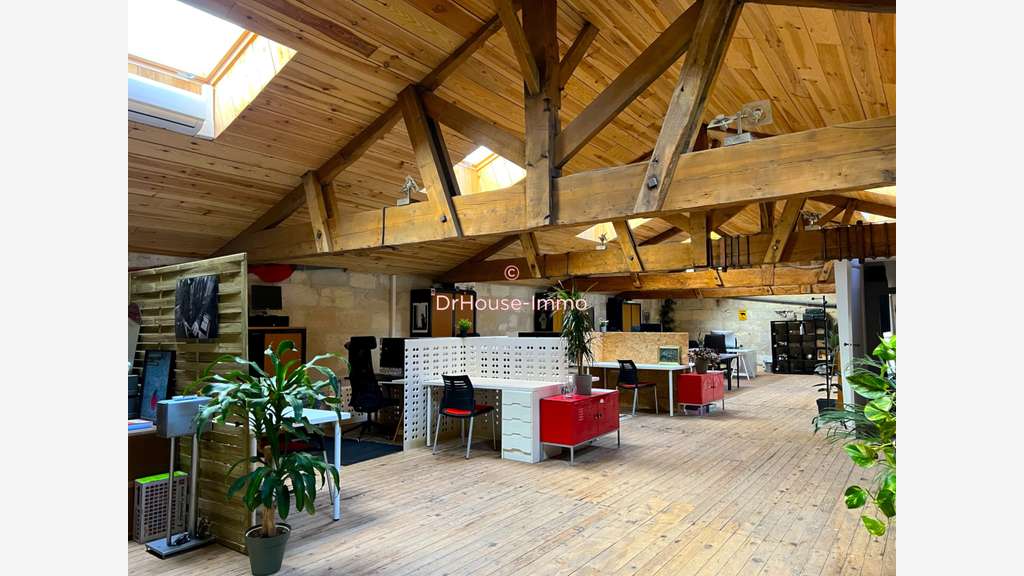 Vente bâtiment hangar immeuble de 380m² à Bègles