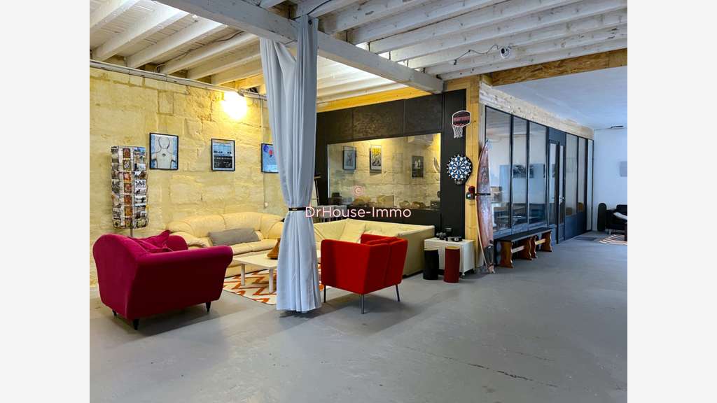 Vente bâtiment hangar immeuble de 380m² à Bègles