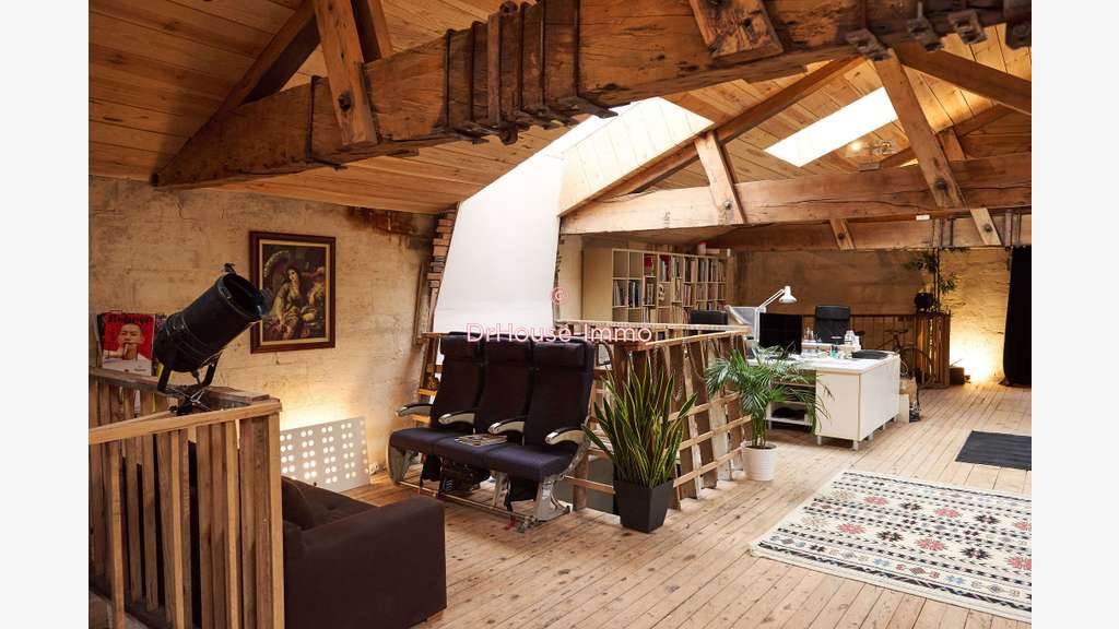 Vente bâtiment hangar immeuble de 380m² à Bègles