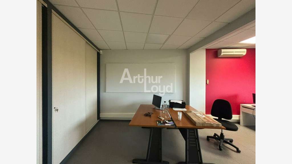 Bureaux de 1147m² à vendre à Bellevigny