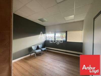 Bureaux de 1147m² à vendre à Bellevigny