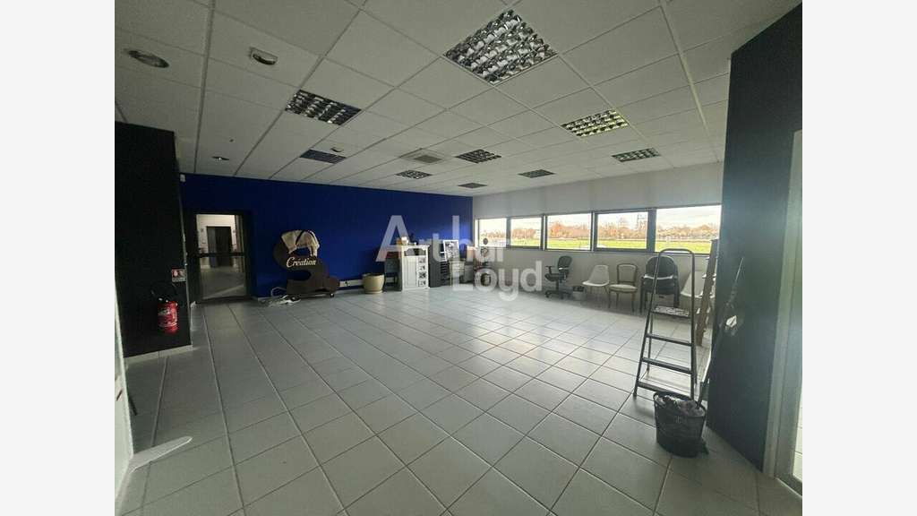 Bureaux de 1147m² à vendre à Bellevigny