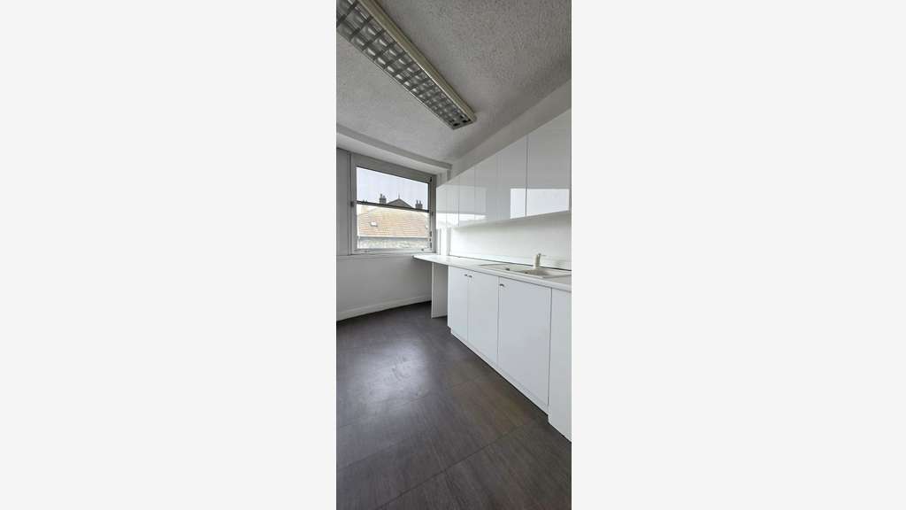 Bureaux libres 78m² à vendre à Besançon Chaprais