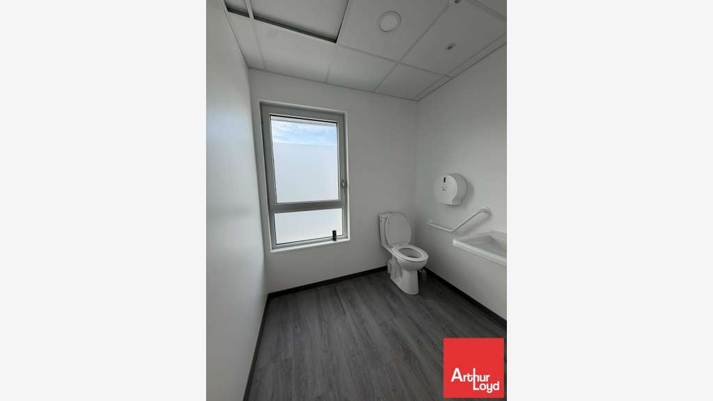 Bureau 32m² R+2 à vendre à Biard