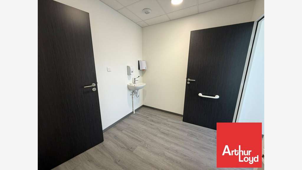 Bureau 32m² R+2 à vendre à Biard