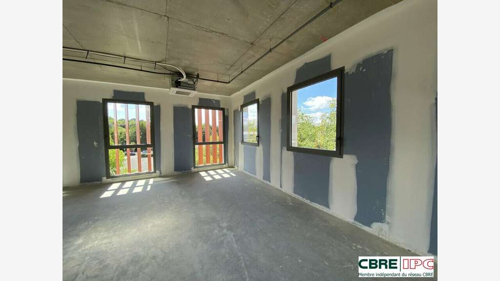 Vente bureaux 117m² R+1 à Biarritz