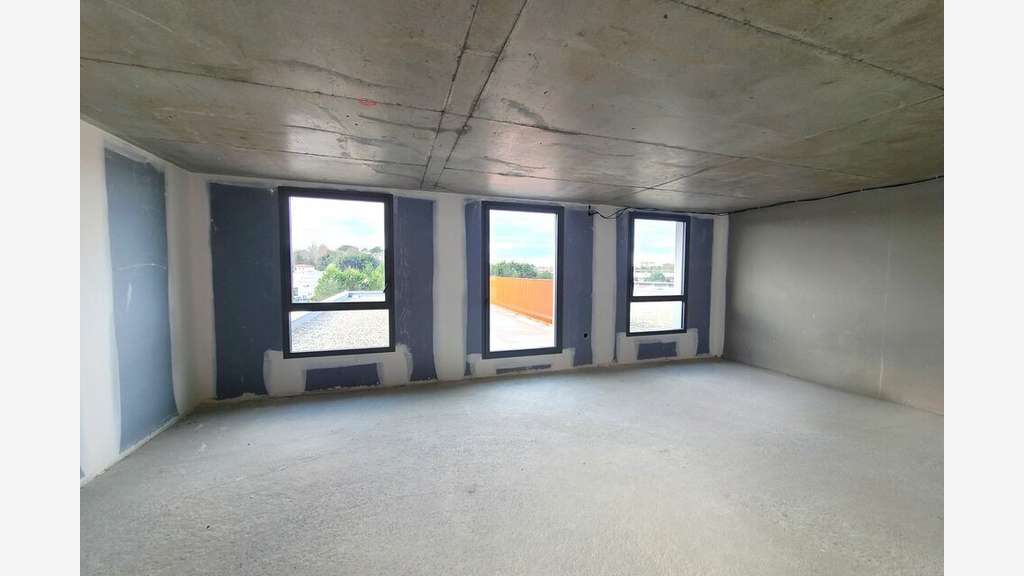 Bureaux neufs de 48 à 120 m² à vendre à Biarritz