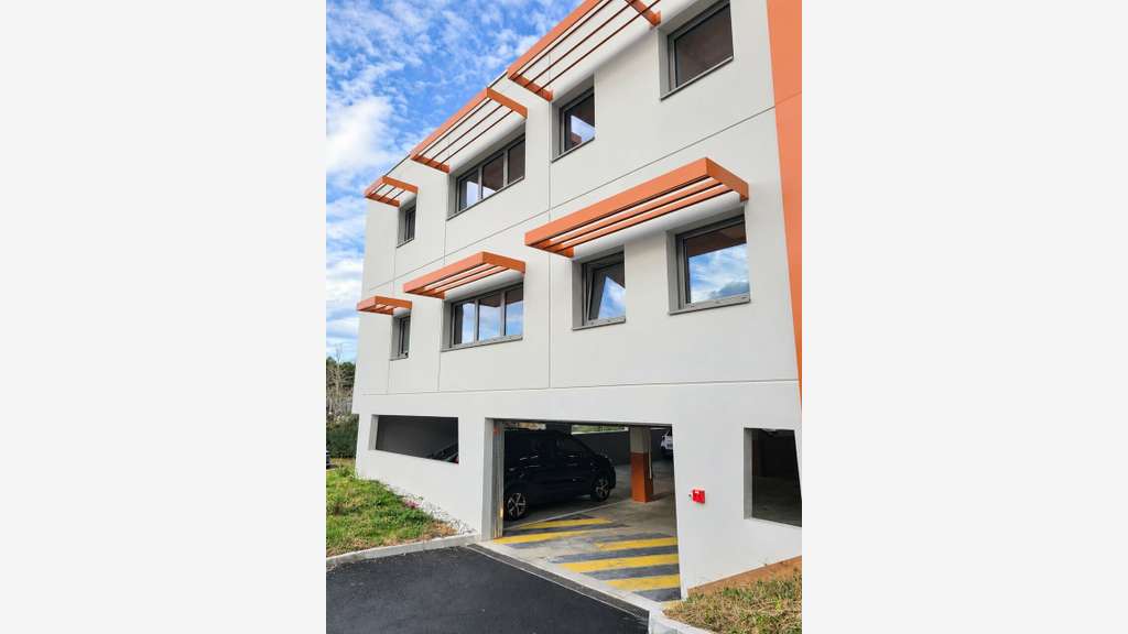 Bureaux neufs de 48 à 120 m² à vendre à Biarritz