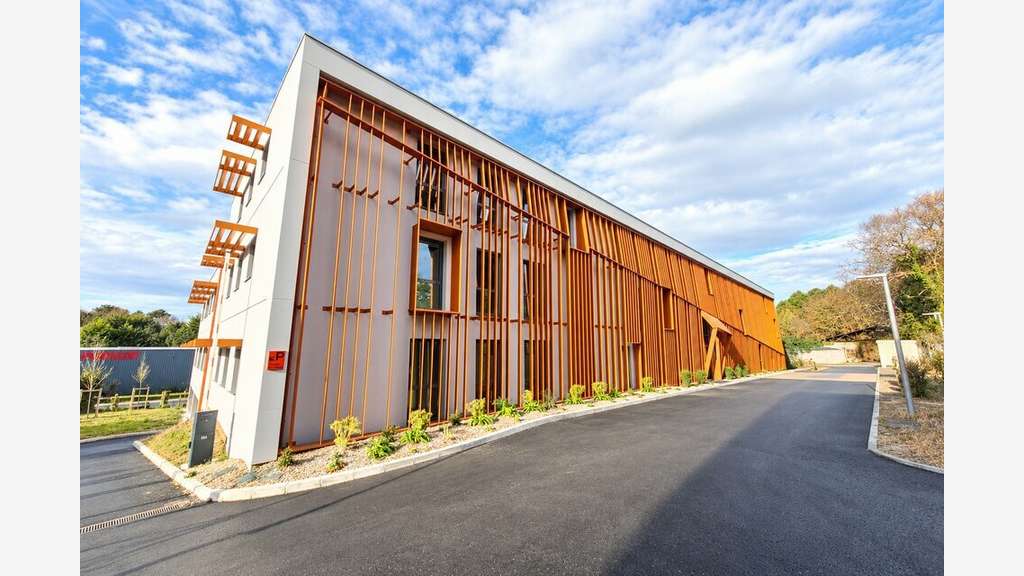 Bureaux neufs de 48 à 120 m² à vendre à Biarritz