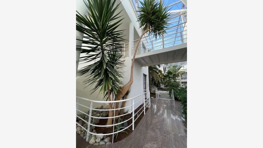 Bureaux 150m² R+1 à vendre proche Bordeaux Lac