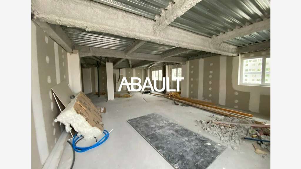 Bureaux 111m² à vendre à Bordeaux Chartrons