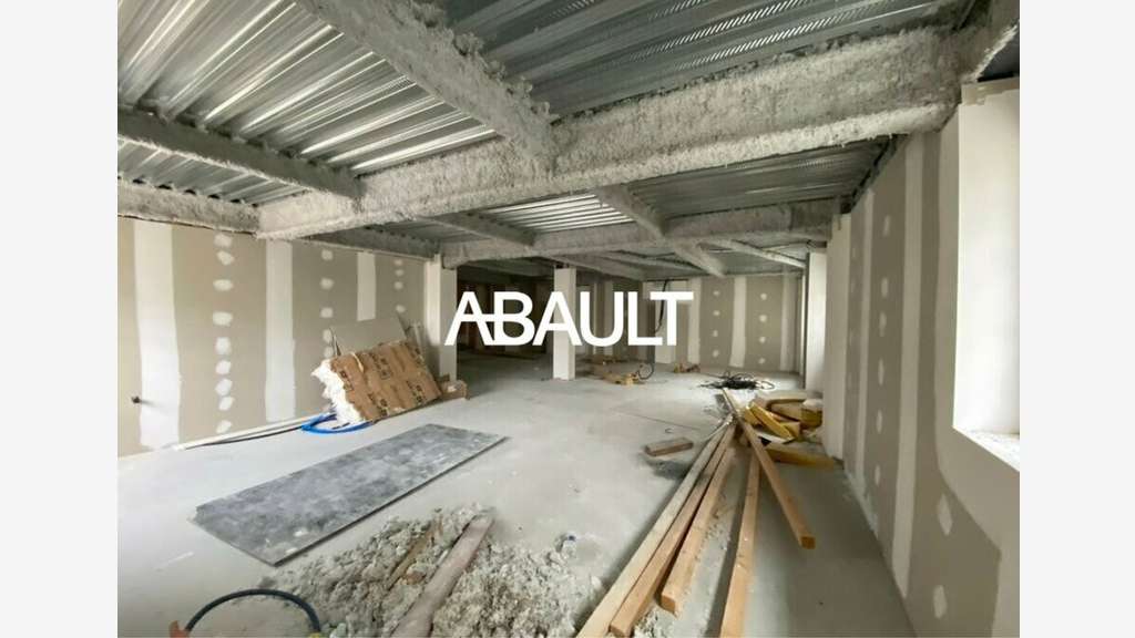 Bureaux 111m² à vendre à Bordeaux Chartrons