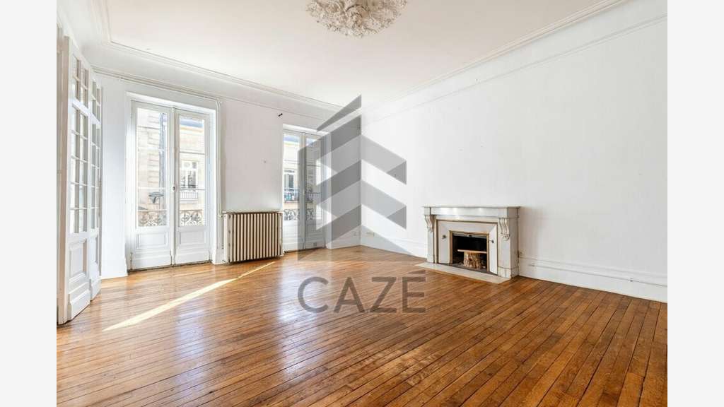 Bureaux 201m² R+3 à vendre hyper centre Bordeaux