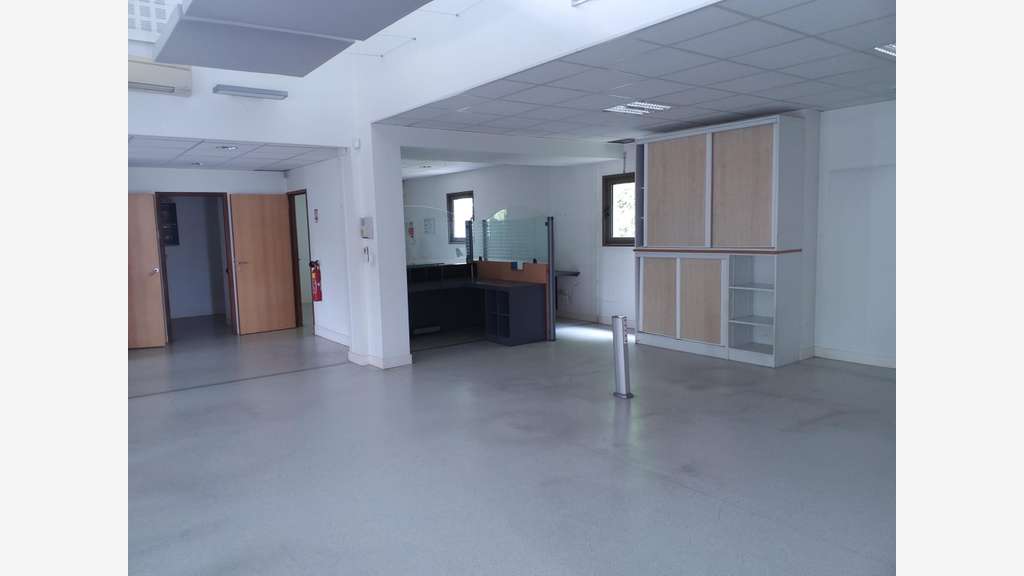 Vente plateau de bureaux 250m² Boulazac Dordogne