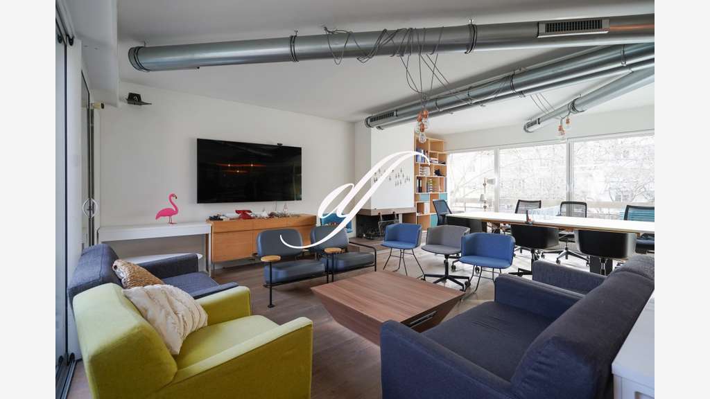 Local professionnel de 149m² à vendre à Boulogne