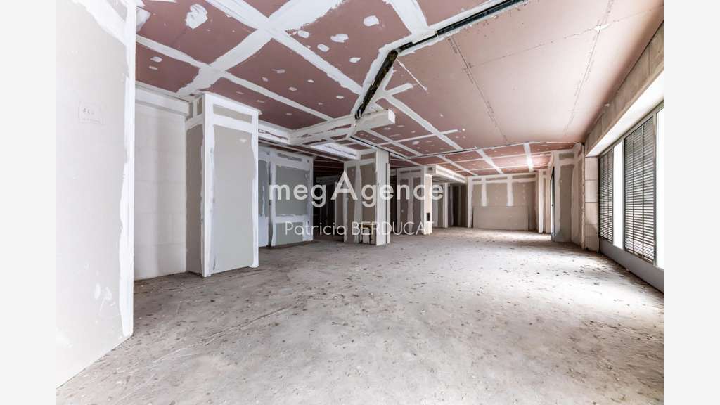 Murs 159m² à vendre à Boulogne-Billancourt