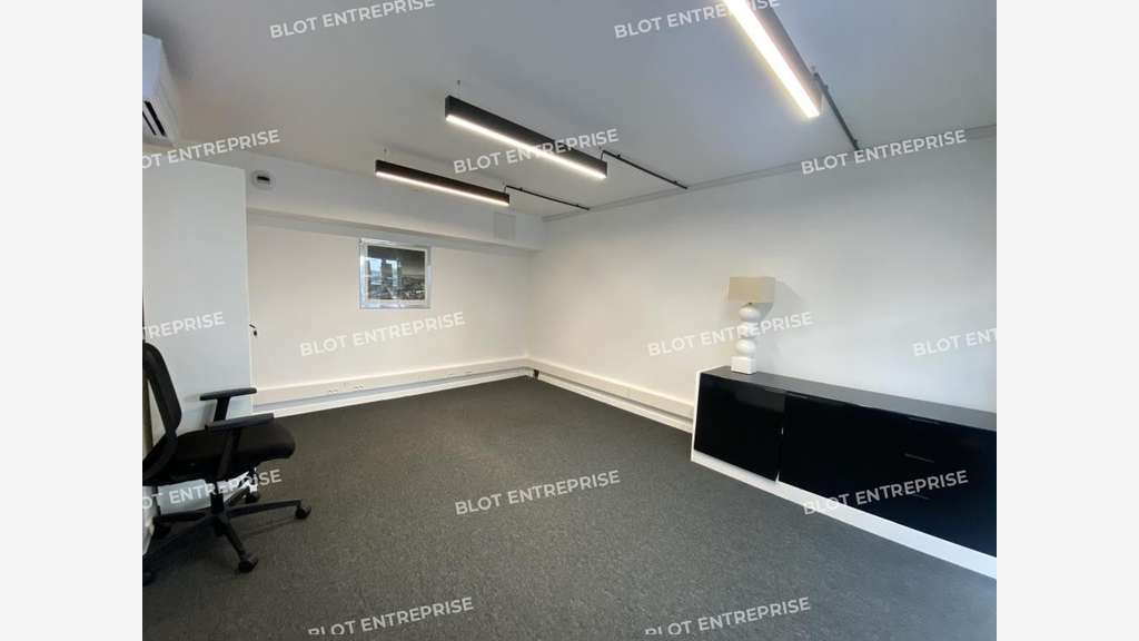 À vendre ou LOUER bureaux 90m² Brest Port Commerce