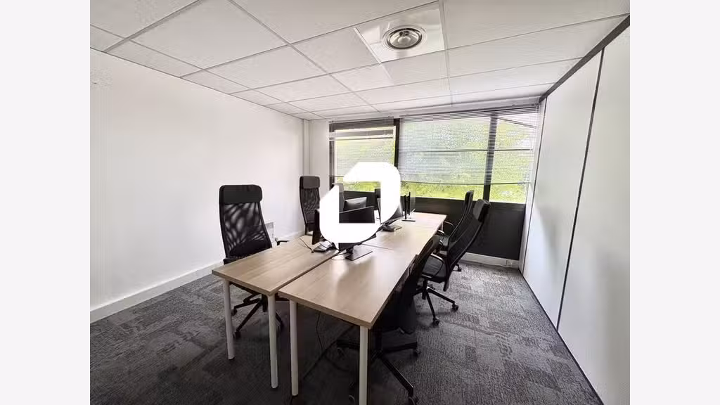 Vente Bureaux 266m² Bron
