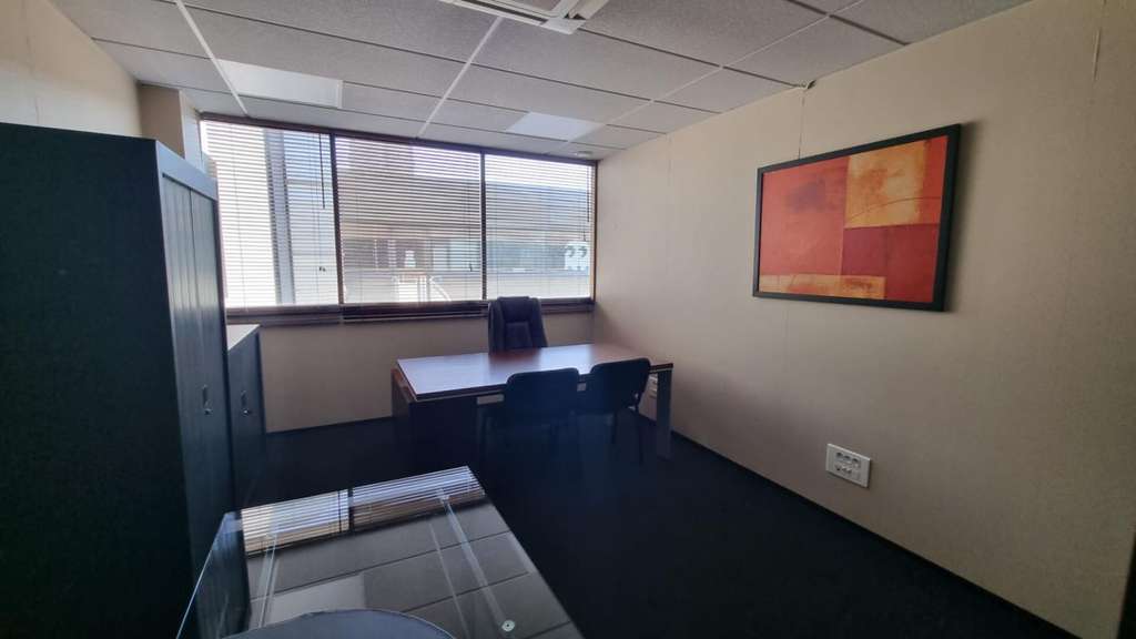 AV bureau lumineux centre d'affaires 1662m² Bruges