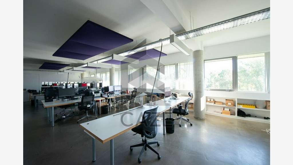 Superbes bureaux 363m² à vendre à Bruges