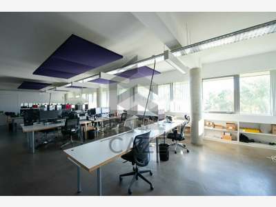 Superbes bureaux 363m² à vendre à Bruges