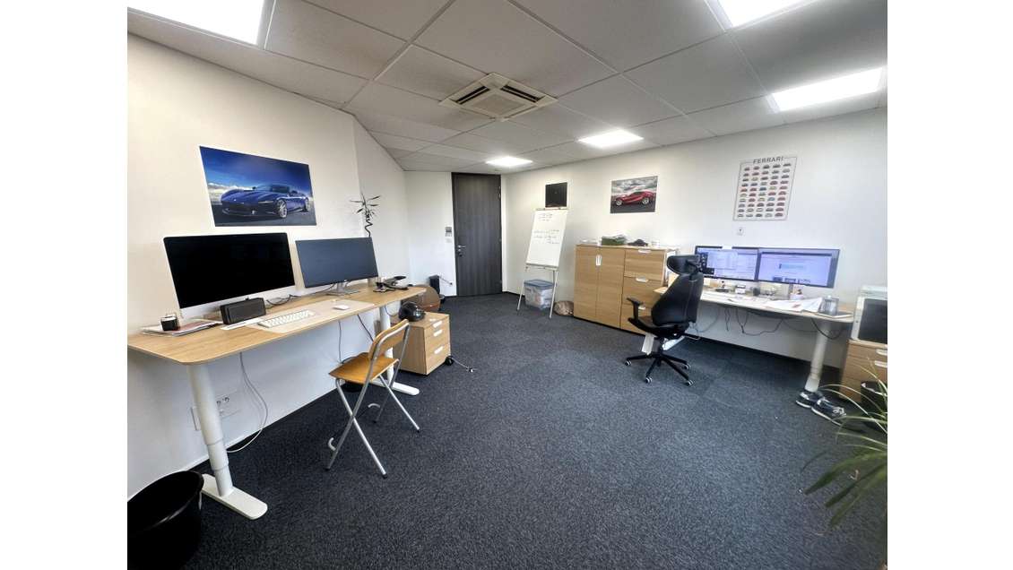 Bureau 27m² R+2 à vendre centre EPARC à Bruges