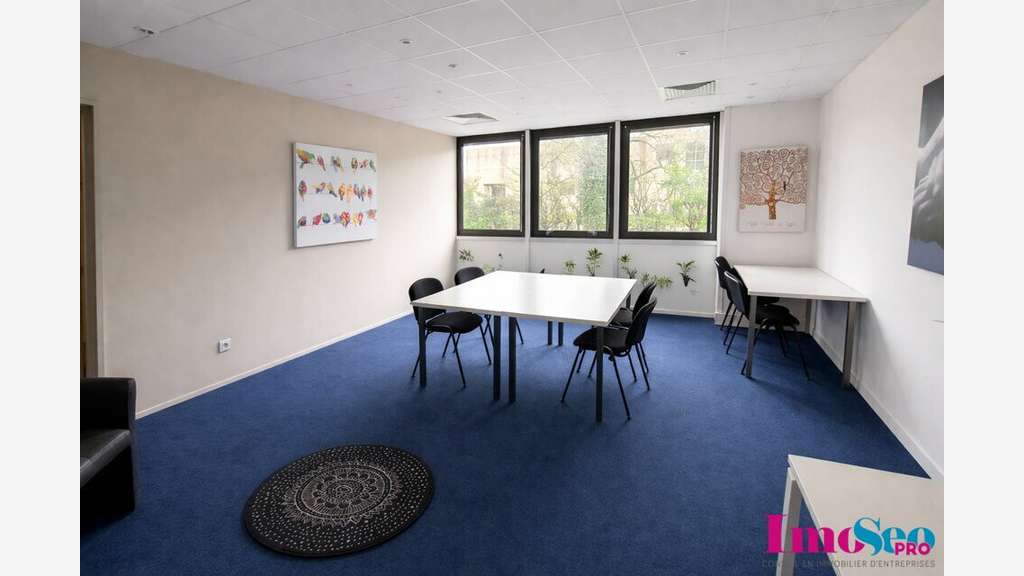 Bureaux 86m² ERP à vendre sortie n°4 rocade Bruges