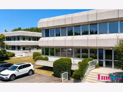 Bureaux 85m² RDC à vendre à Bruges