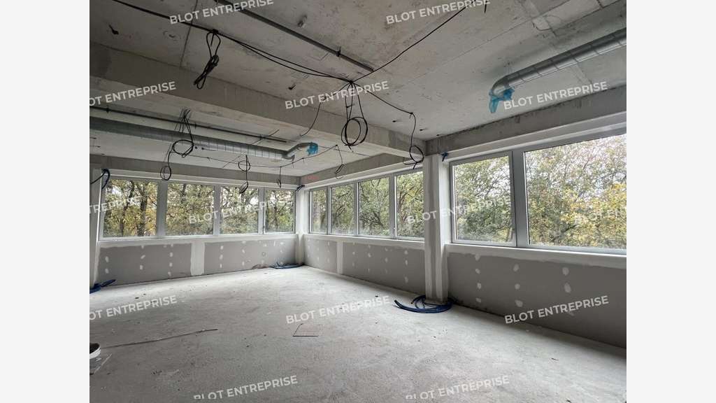 Vente bureaux neufs 1 126m² au 3ème étage à Bruz