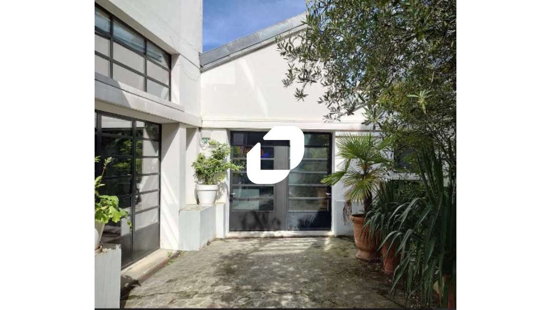 Vente Bureaux 146m² Cachan