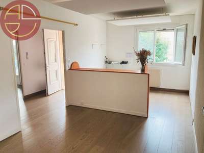 Vente bureaux de 196m² avec log à Castanet-Tolosan
