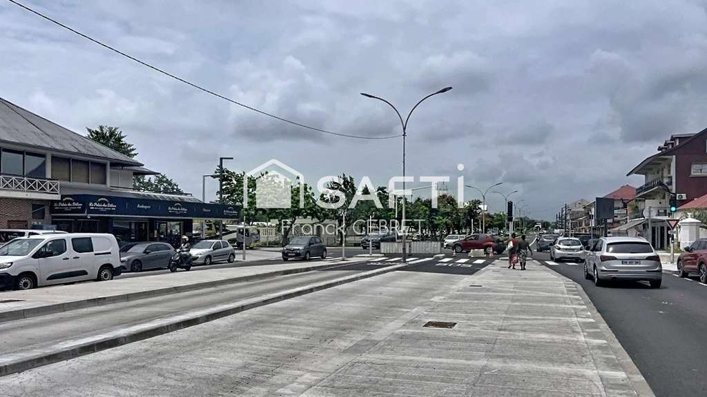 Local 58m² idéal profession libérale à Cayenne 