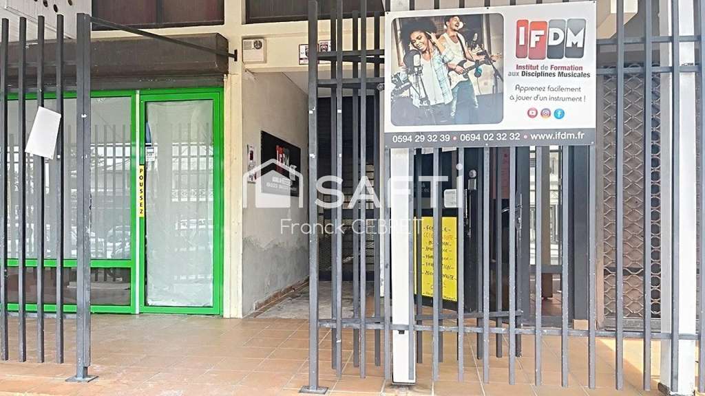 Local 58m² idéal profession libérale à Cayenne 