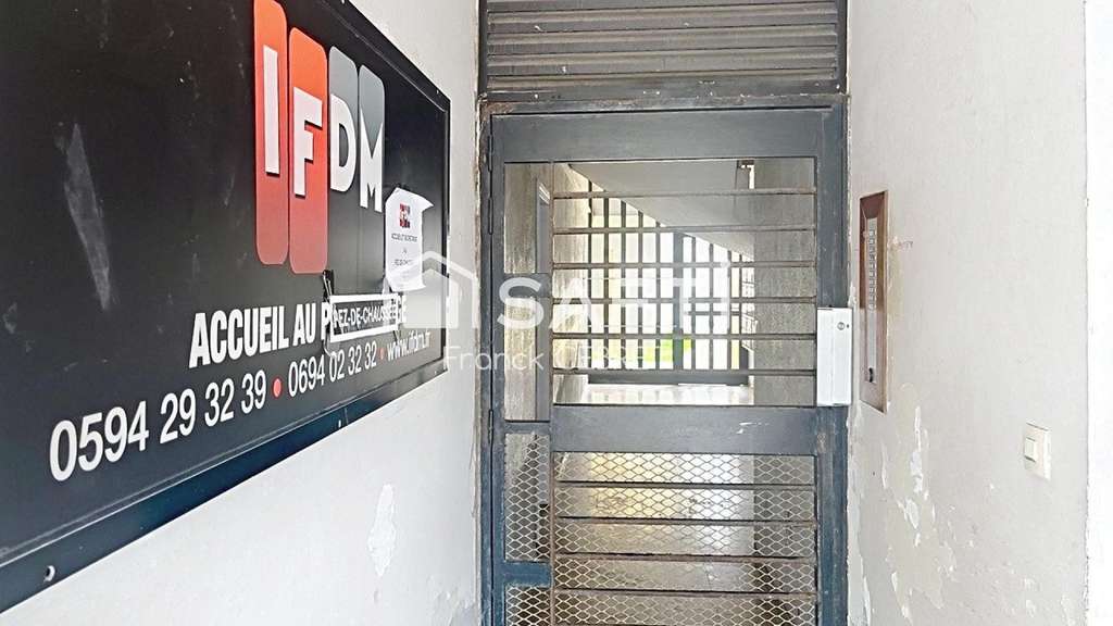 Local 58m² idéal profession libérale à Cayenne 